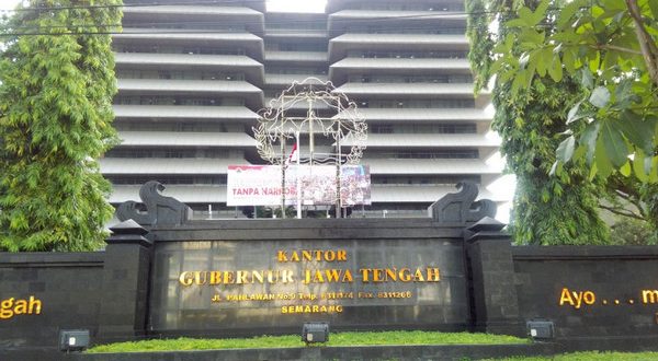 alamat kantor Gubernur Jawa Tengah